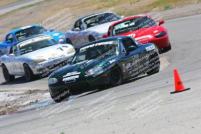 media/May-01-2022-CalClub SCCA (Sun) [[03a481c204]]/Group 5/Race (Offramp)/